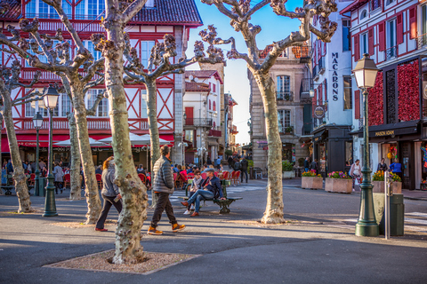 Maison Adam confiserie sur la Place Louis XIV, Saint-Jean-de-Luz
