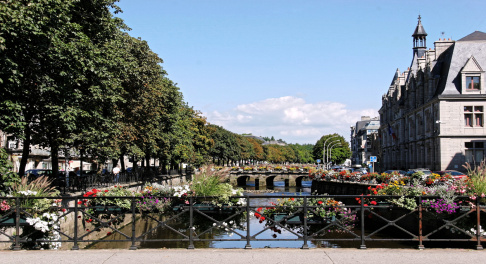 Ponts sur la rivière de Quimper en Bretagne