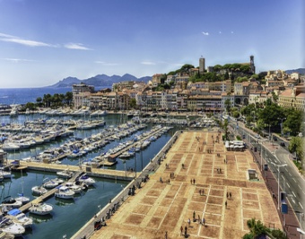 Vue aérienne sur le Vieux Port, Cannes, Côte d’Azur
