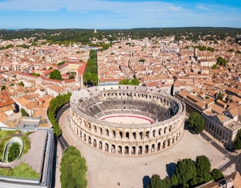 nimes2