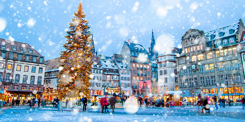 
<span>Les plus beaux marchés de *Noël* à portée de train avec les petits prix OUIGO</span>
