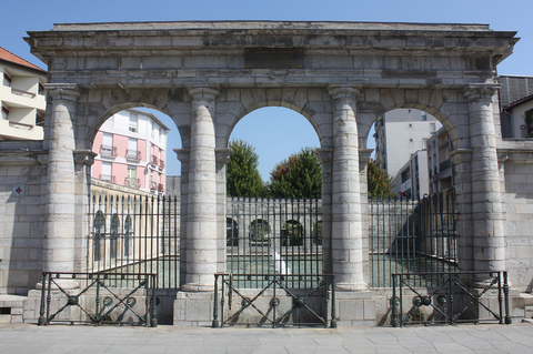 La Fontaine Chaude