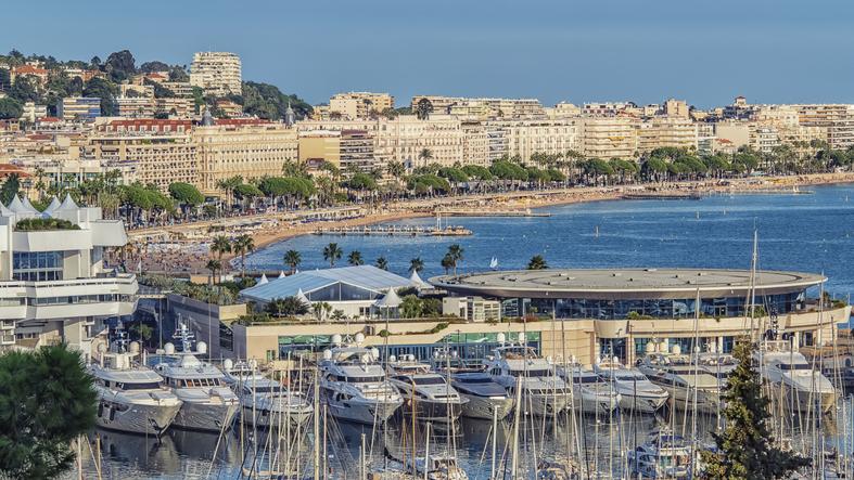 Visiter Cannes : découvrez la ville de Cannes avec le guide OUIGO